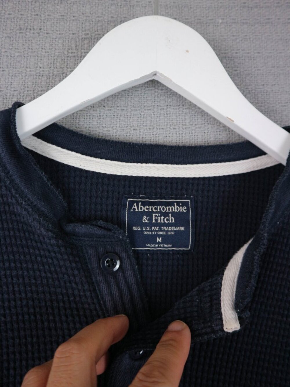 Abercrombie & Fitch Henley Shirt Mens Medium Navy Thermal Waffle Preppy Casual - Picture 5 of 6
